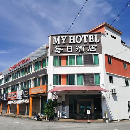My Hotel Букит-Мертаджам Экстерьер фото